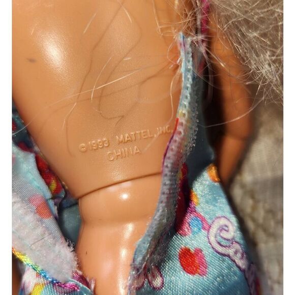 Barbie Mattel with candy pop dress and gown - Picture 10 of 11